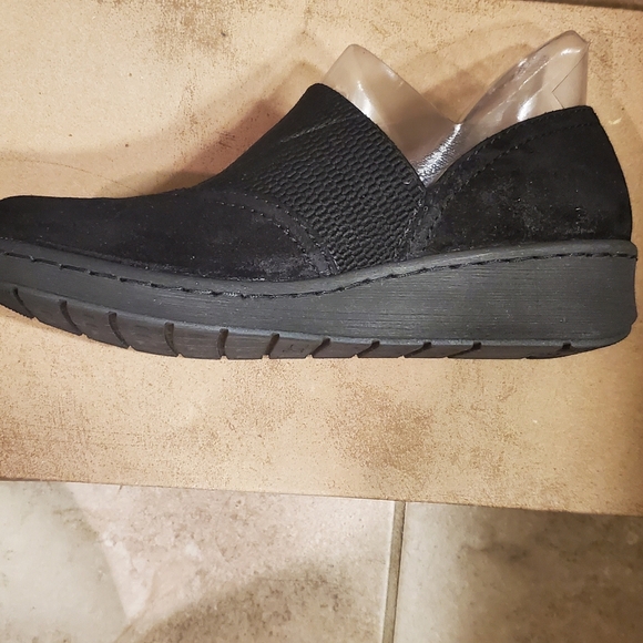 Born Tinetto black distressed wedge bootie - Picture 4 of 7